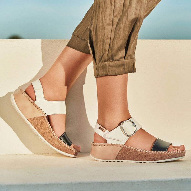 Pikolinos W1C-0709C1 Womens Shoes