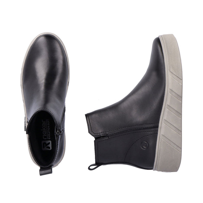 Revolution Pull Up Bootie (W0562) Womens Shoes 