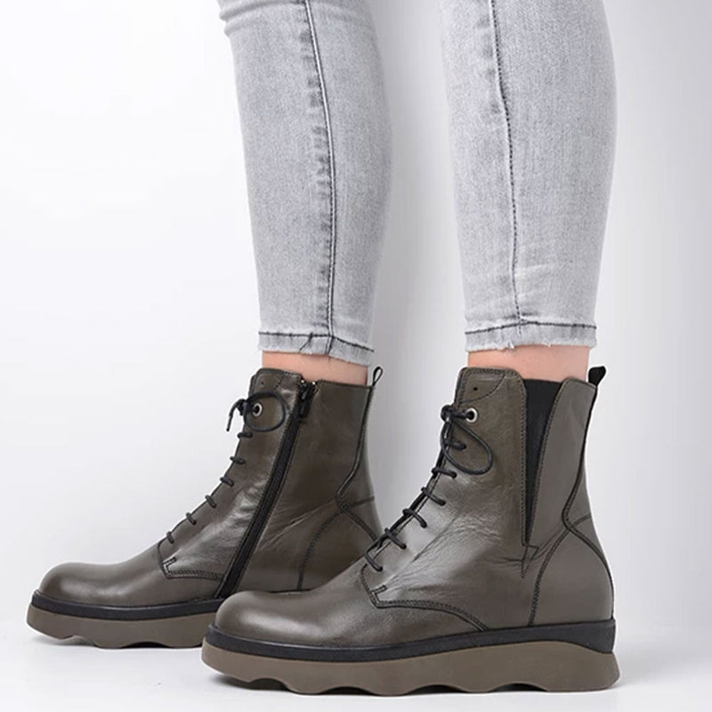 Wolky Akita Boot Womens Shoes 