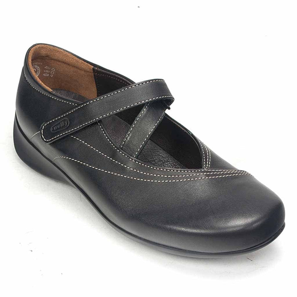 300 Black Leather