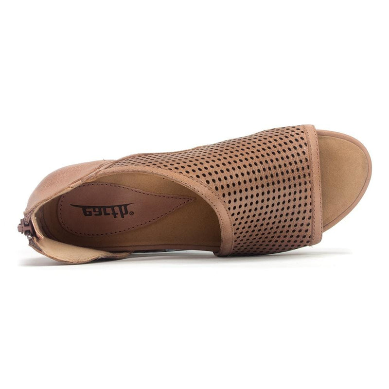 Earth Venus Perforated Sandal Womens Shoes 
