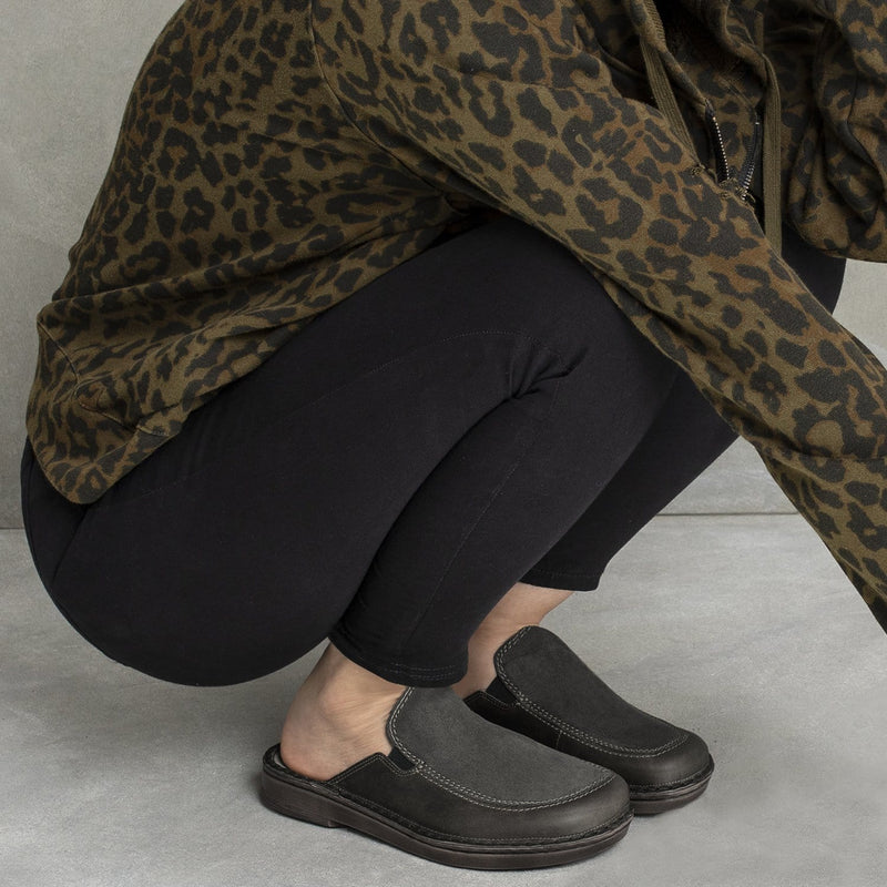 Naot Procida | women's Leather Slip On Mule | Simons Shoes