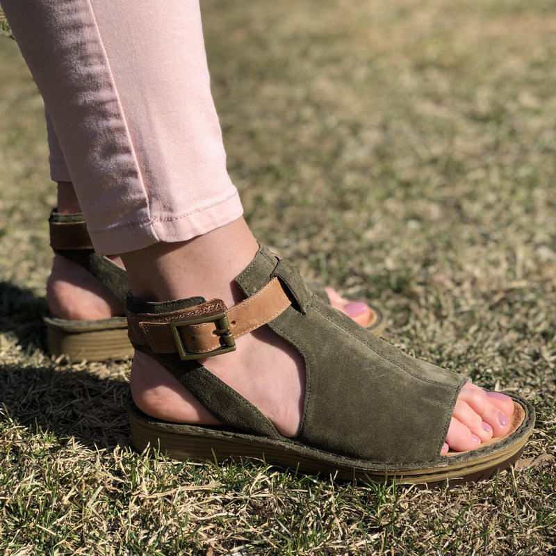 Naot Verbena Cutout Sandal Womens Shoes 